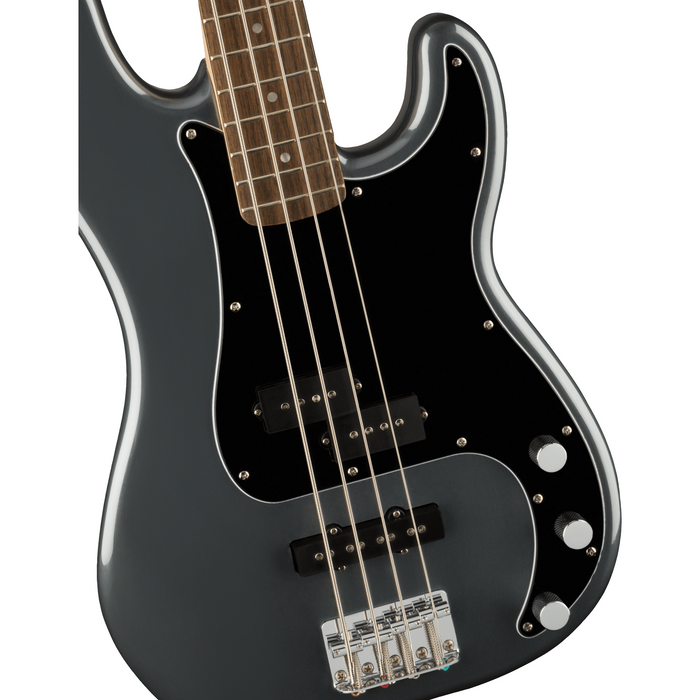 Squire Affinity Serie Precision Bass PJ, Laurel Fingerboard, Black Pickguard, Charcoal Frost Metallic