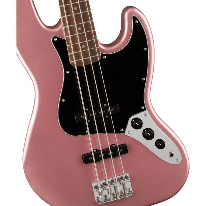 Squire Affinity Series™ Jazz Bass®, Laurel Fingerboard, Black Pickguard, Burgundy Mist